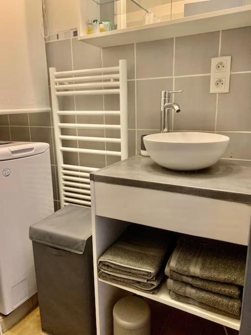 Lumineux Et Cosy, Avec Parking, 2 Mn Gare, 2Mn Muse, 5Mn Centre Apartment Metz Exterior photo